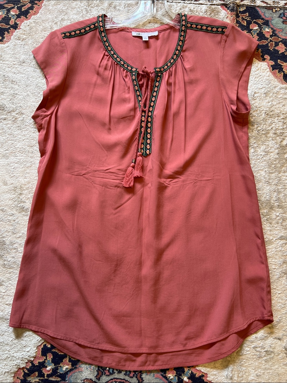 DR2 NWOT sleeveless top